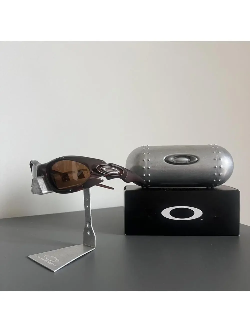 Oakley Men's Silver and Black Sunglass